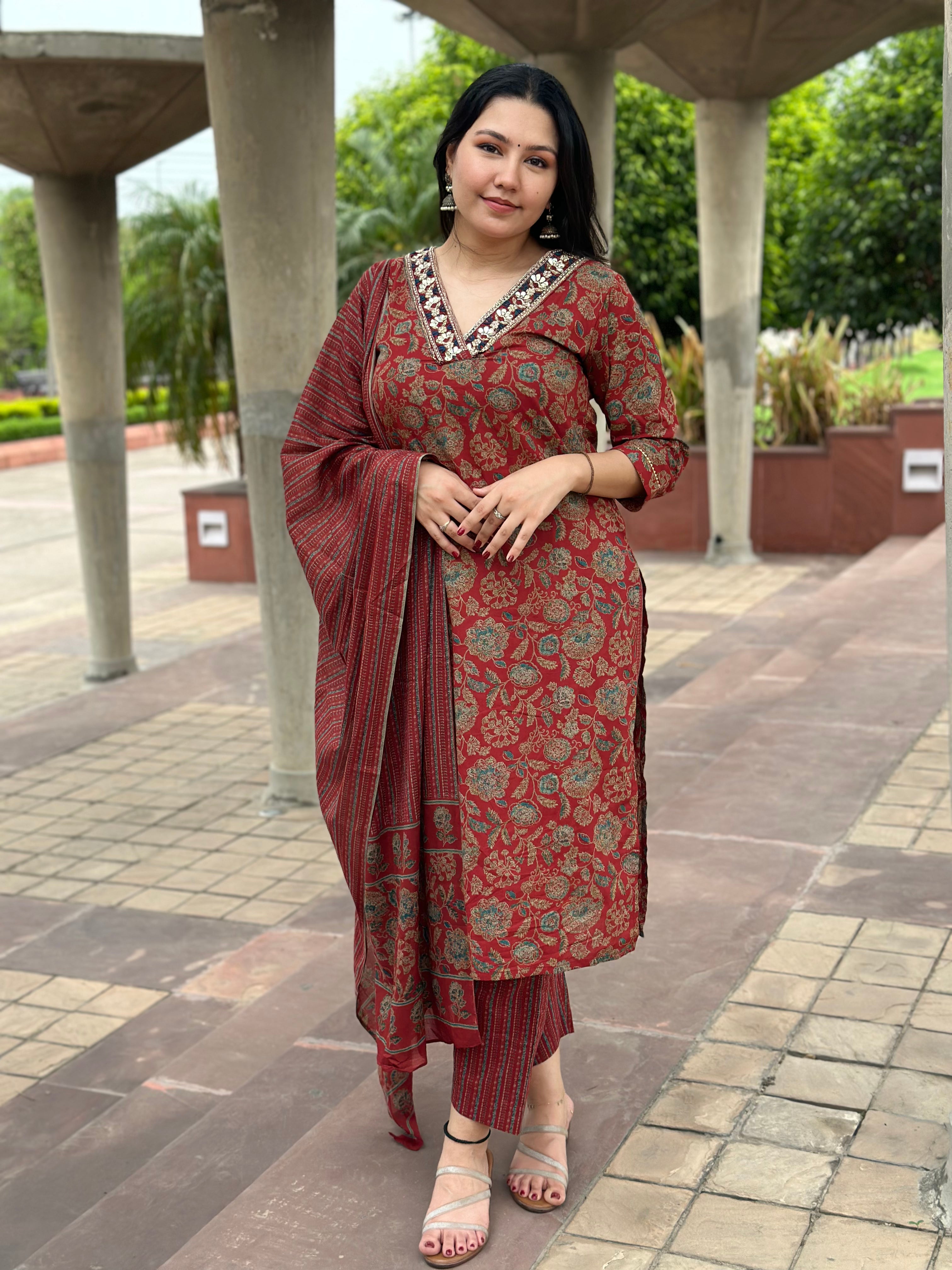 Maroon Floral Printed Pure Cotton Straight Kurta With Pant & Dupatta