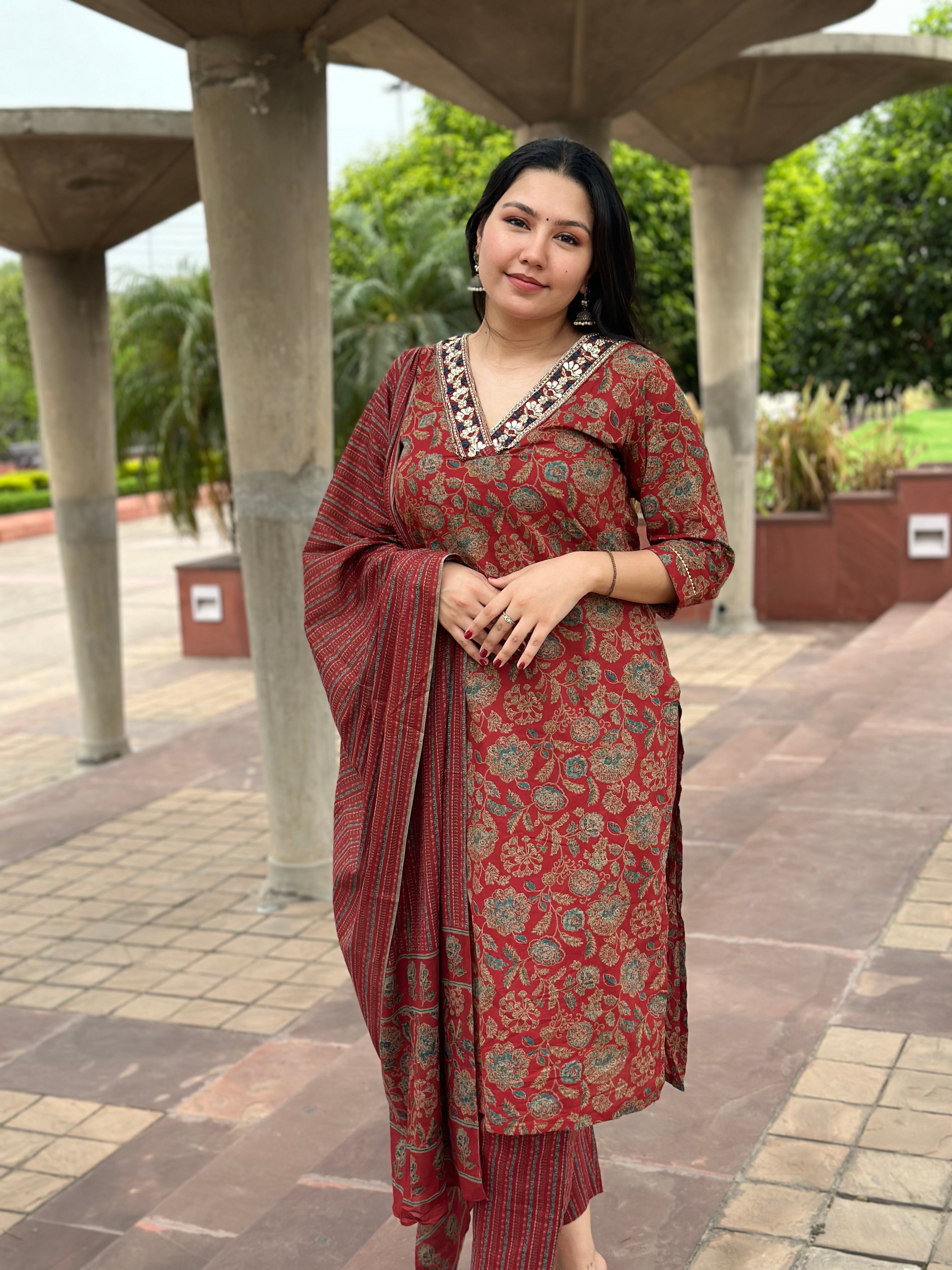 Maroon Floral Printed Pure Cotton Straight Kurta With Pant & Dupatta