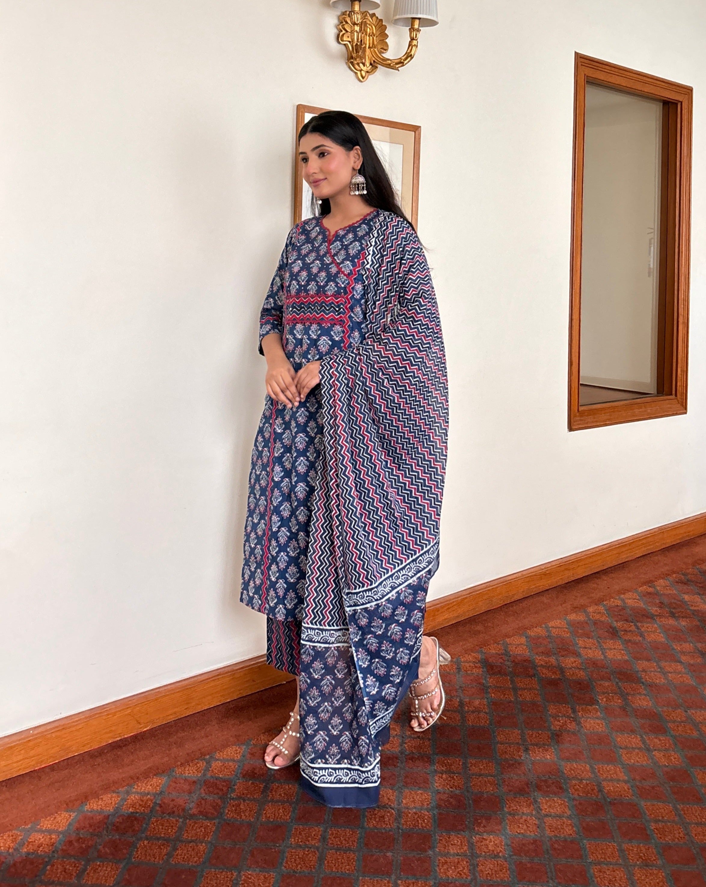 Women Navy Blue Kurta Dupatta Set