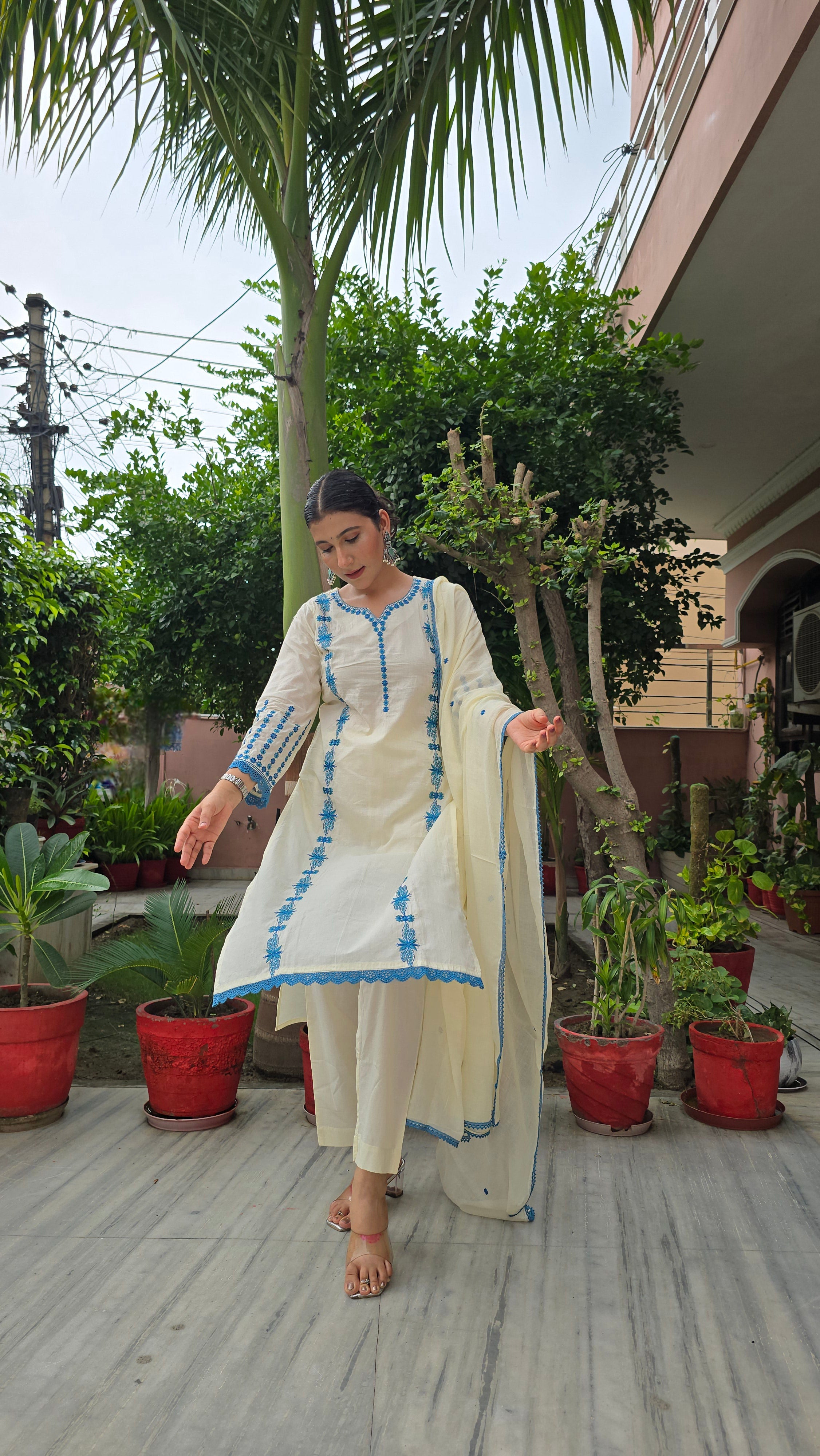 Cream Embroidered Straight Kurta With Pant & Dupatta